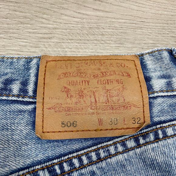 Vintage Levi's 506 Comfort Straight Fit Jeans 30x32 Made in Philippines - Picture 3 of 11